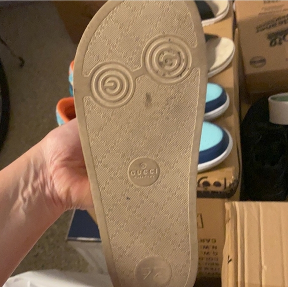 Gucci Disney Mickey Mouse pool slides women sz 40 - Picture 4 of 4